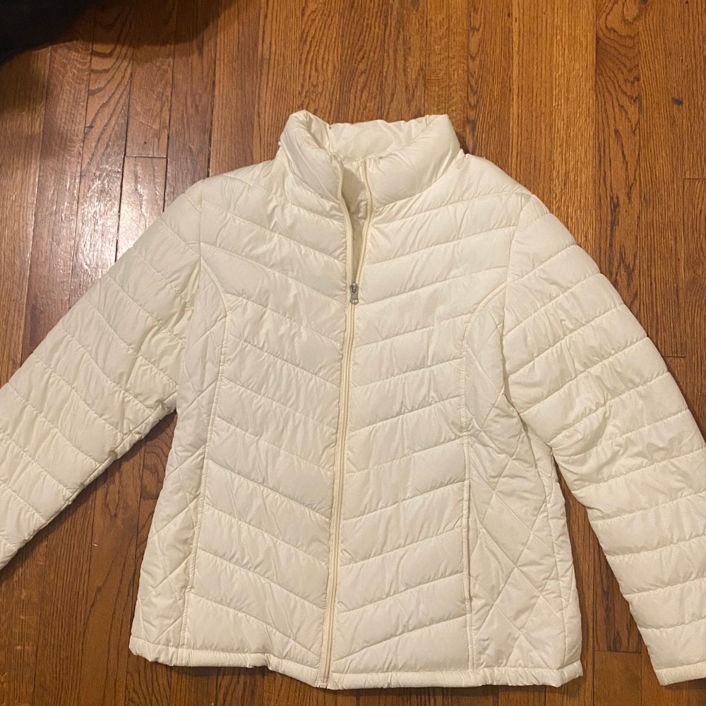 White puffer jacket